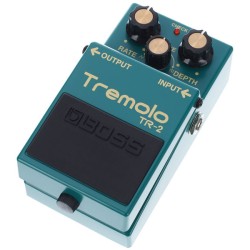 BOSS TR2 TREMOLO